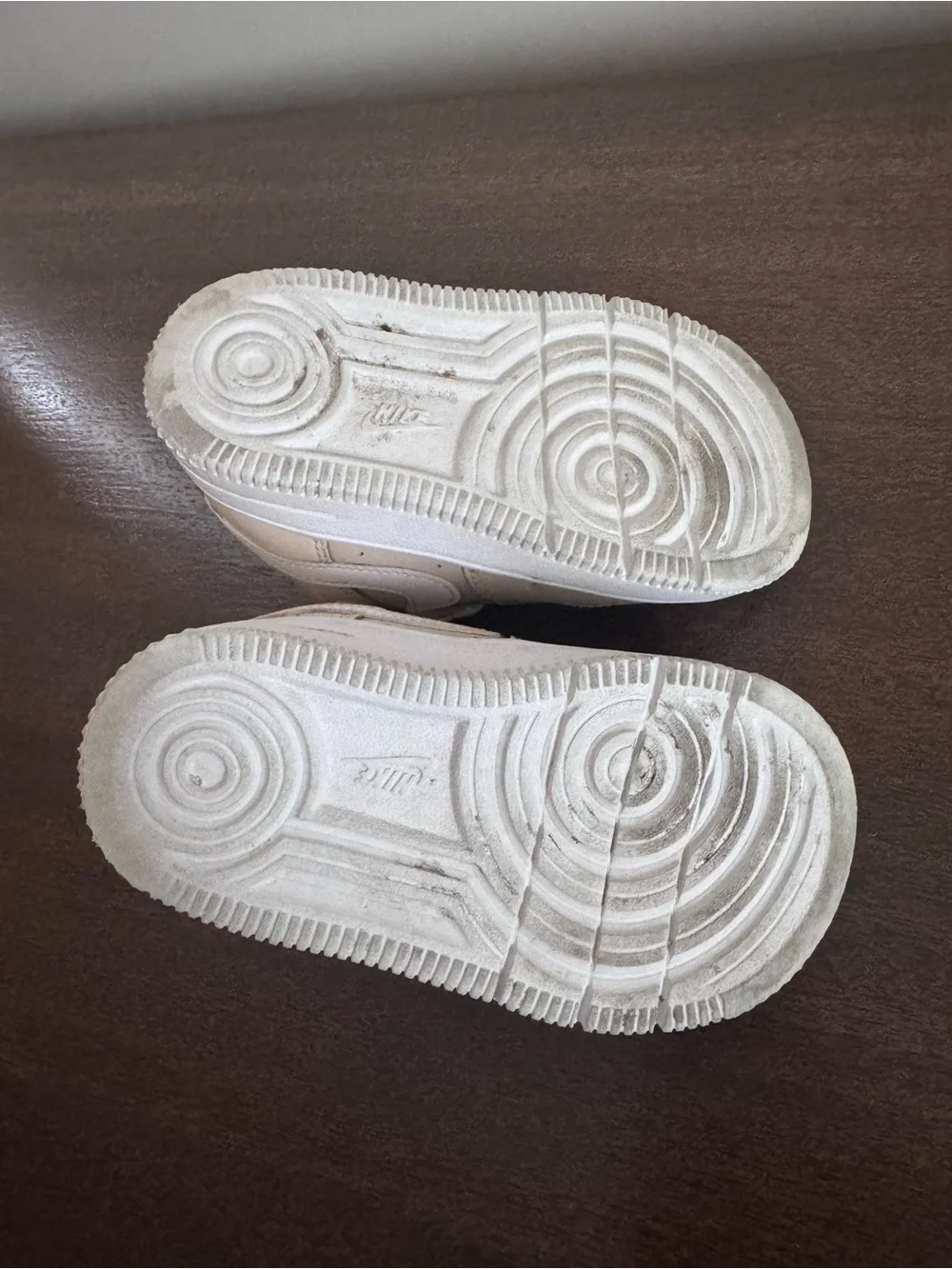 Nike Kids Tan/White Low-Top Sneakers